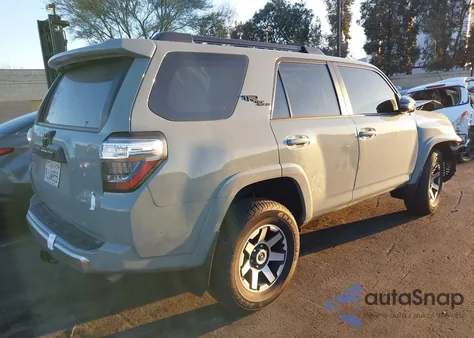 2023 Toyota 4Runner Trd Off Road Premium from USA, damaged, VIN JTERU5JRXP6205852